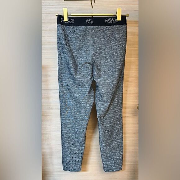 Women’s Nike Dry Fit Leggings - Small - Picture 2 of 8